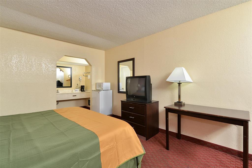 Rodeway Inn 노스 리틀록 객실 사진